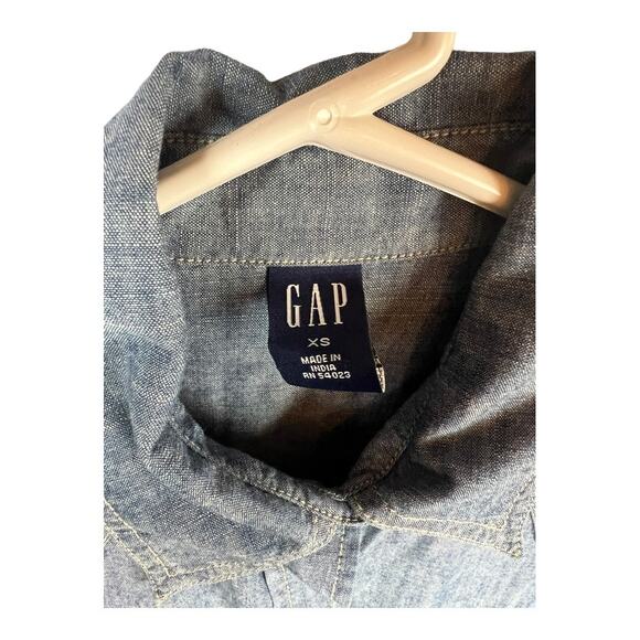 Gap Chambray Denim Pearl Snap Shirt Blouse Emo Western Medium XS - Picture 5 of 12